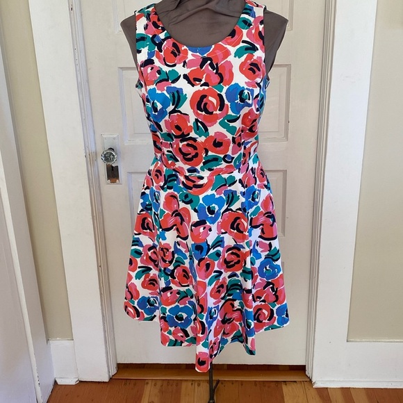 Tommy‎ Hilfiger 8 - Picture 1 of 5